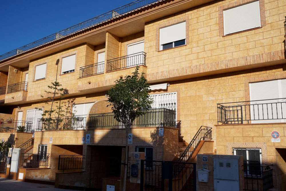 3 Bed, 2 Bath, Town House in Catral