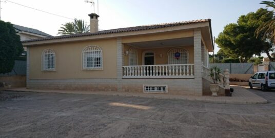 3 Bed, 2 Bath, Country House in Elche