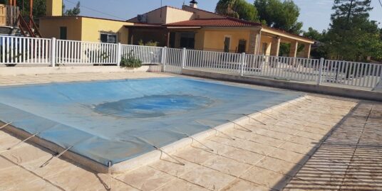 4 Bed, 2 Bath, Country House in CREVILLENTE