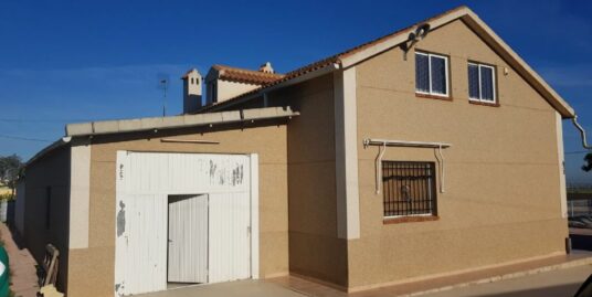 4 Bed, 1 Bath, Country House in LA MURADA