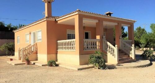 3 Bed, 2 Bath, Country House in ALBATERA