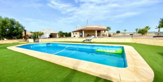 4 Bed, 3 Bath, Country House in ELCHE