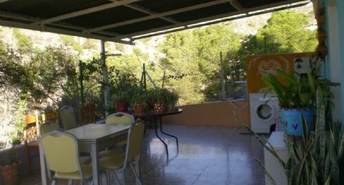 4 Bed, 1 Bath, Country House in CREVILLENTE