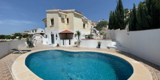 5 Bed, 3 Bath Villa in Ciudad Quesada