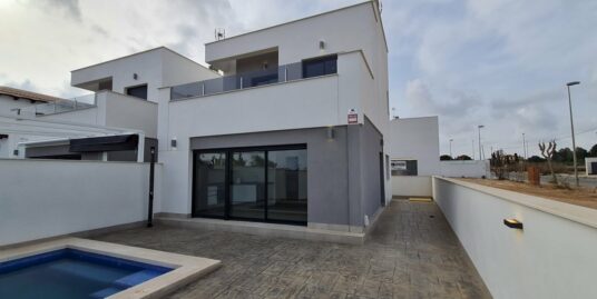 3 Bed, 2 Bath, Villa in Orihuela Costa