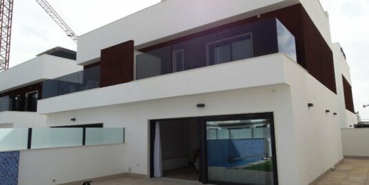 3 Bed, 3 Bath, Villa in Pilar de La Horadada