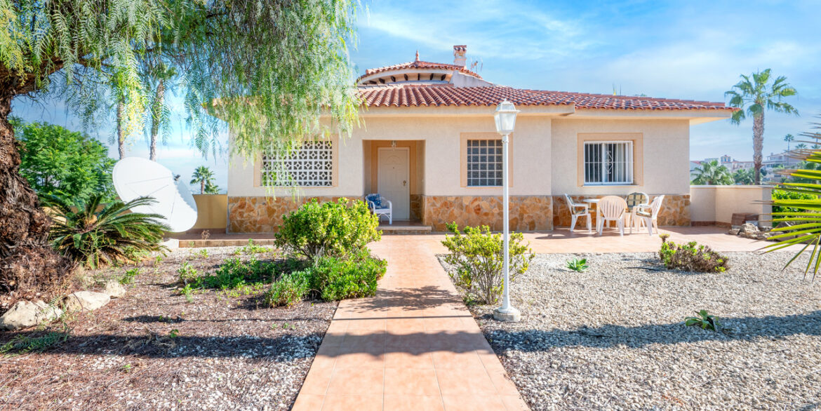 147808-villa-for-sale-in-algorfa-27082493-large