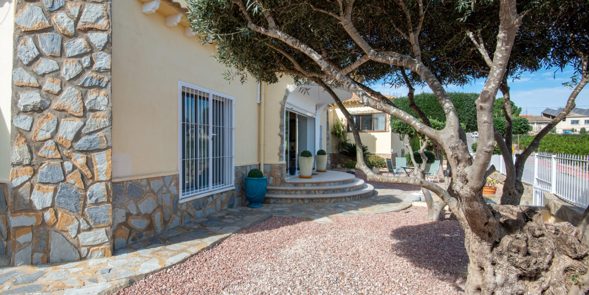 147809-villa-for-sale-in-algorfa-27082500-large