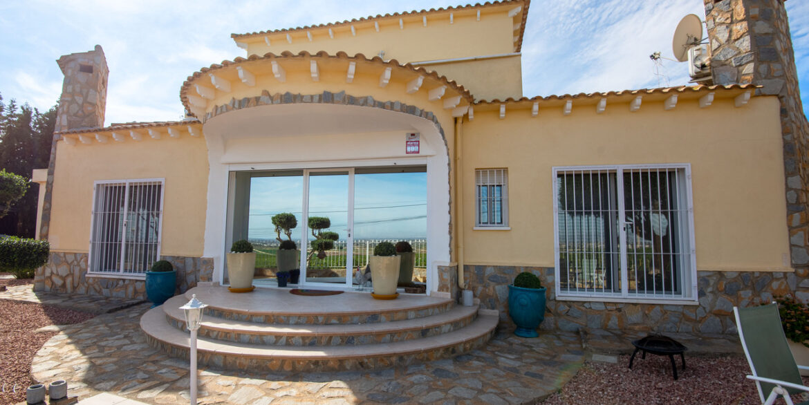 147809-villa-for-sale-in-algorfa-27082501-large