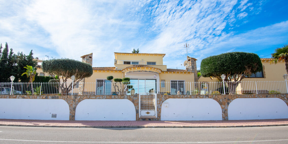 147809-villa-for-sale-in-algorfa-27082502-large