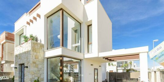 3 Bed, 3 Bath, Villa in Rojales