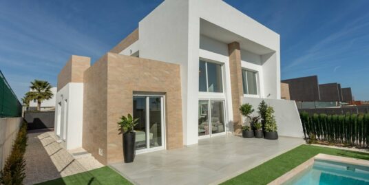 3 Bed, 2 Bath, Villa in Algorfa