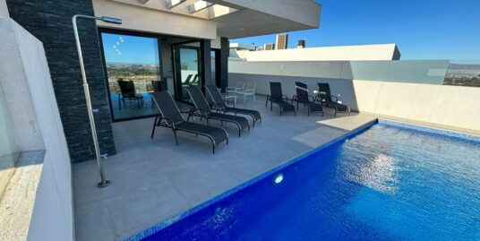 3 Bed, 3 Bath Villa in Ciudad Quesada