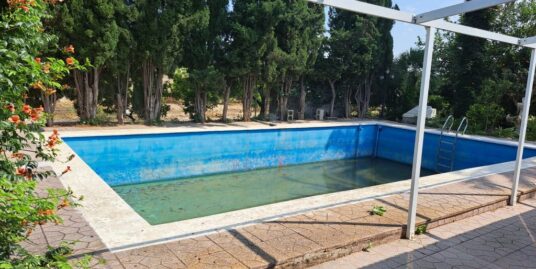 4 Bed, 1 Bath, Villa in ALBATERA