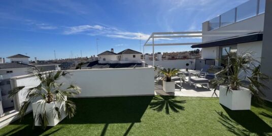 3 Bed, 2 Bath, Apartment in Villamartín