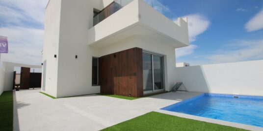 3 Bed, 3 Bath, Villa in San Fulgencio
