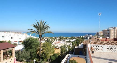 6 Bed, 2 Bath, Semi detached in LA MATA