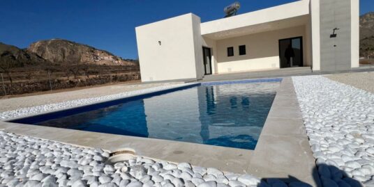 3 Bed, 2 Bath, Villa in Hondón de las Nieves