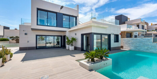5 Bed, 4 Bath Villa in San Miguel
