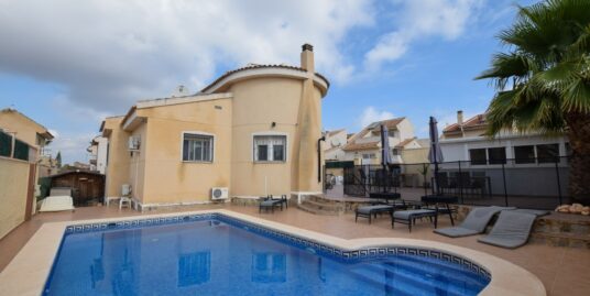 5 Bed, 3 Bath Detached Villa with finished Basement in Ciudad Quesada