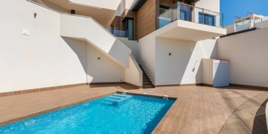 3 Bed, 3 Bath, Villa in San Miguel de Salinas
