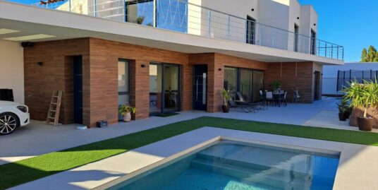 3 Bed, 2 Bath, Villa in CATRAL