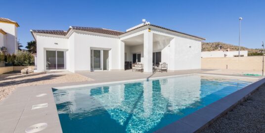 3 Bed, 2 Bath, Villa in Pinoso