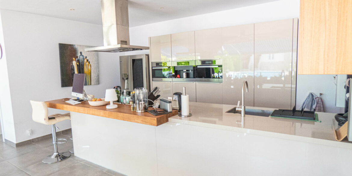 6110_an_amazing_villa_for_sale_in_quesada_with_summer_house_050723160710_p1140661