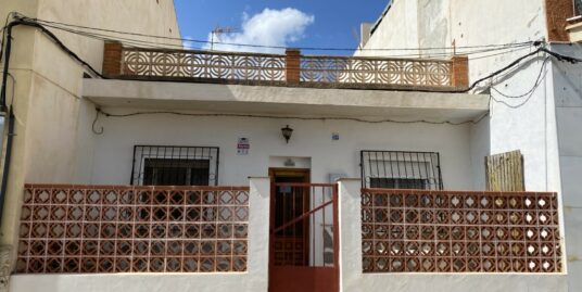 3 Bed, 1 Bath House in Los Nietos