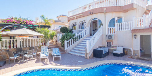 5 Bed, 5 Bath Detached Villa with Basement in Benimar