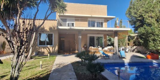 3 Bed, 2 Bath, Country House in Elche