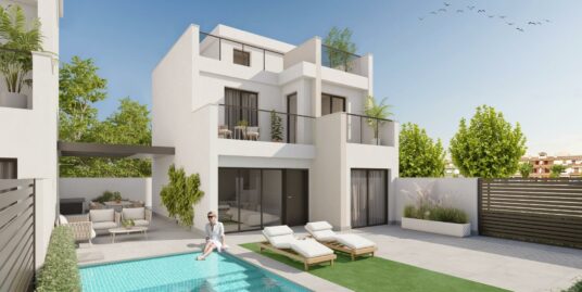 3 Bed, 3 Bath, Villa in Los Alcazares