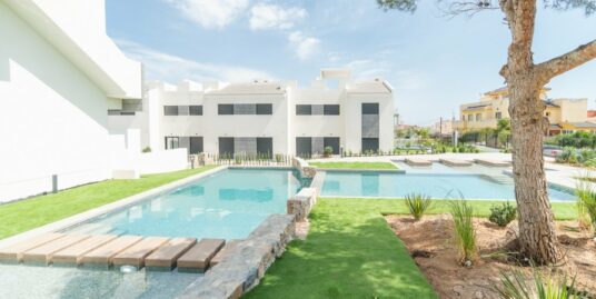3 Bed, 2 Bath, Bungalow in Torrevieja