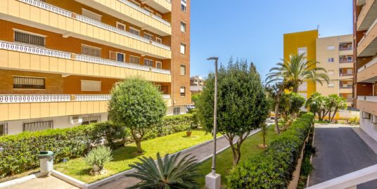 3 Bed, 2 Bath, Apartment in Torrevieja