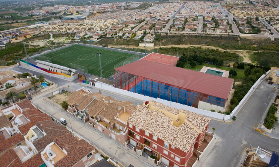 Benijofar Sports Centre with Pool