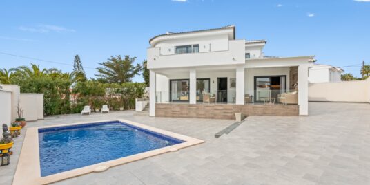 3 Bed, 3 Bath Villa in Ciudad Quesada