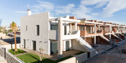 3 Bed, 2 Bath, Bungalow in Pilar de La Horadada