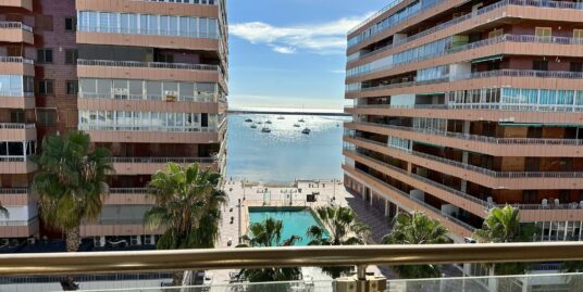 Spacious 3 Bed, 2 Bath Penthouse with Garage 100m from the Beach in Torrevieja