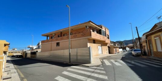 4 Bed, 4 Bath Semi-Detached in La Union