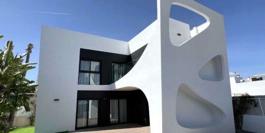 3 Bed, 3 Bath, Villa in Rojales