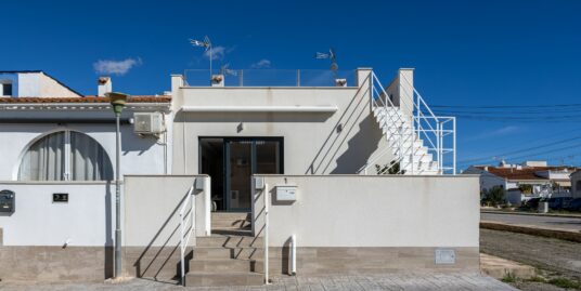 2 Bed, 2 Bath, Town house in Torrevieja