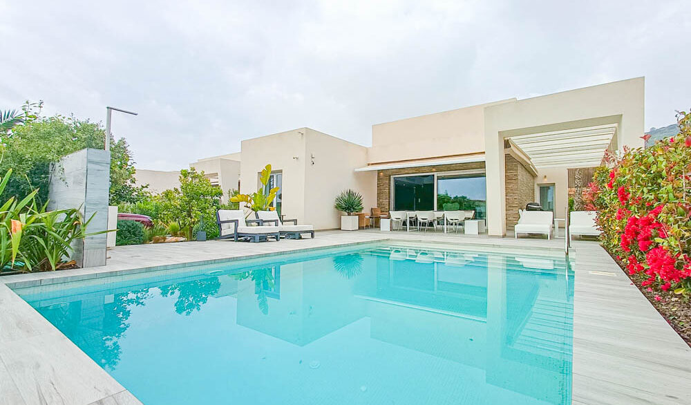 10372_stunning_modern_villa_on_la_finca_150425141915_master_shot