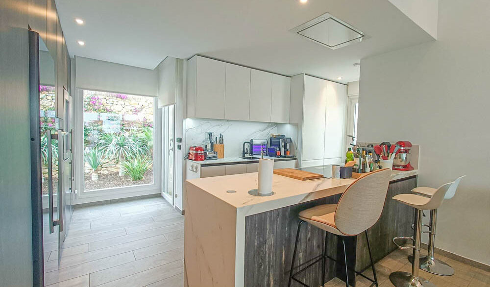 10372_stunning_modern_villa_on_la_finca_150425141954_kitch_7