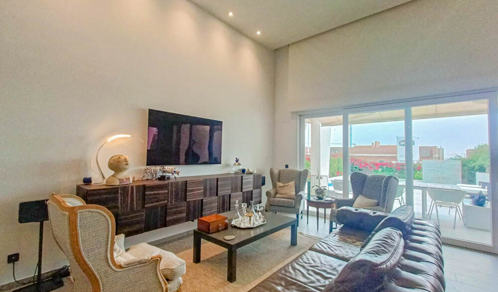 10372_stunning_modern_villa_on_la_finca_150425141955_lounge_6