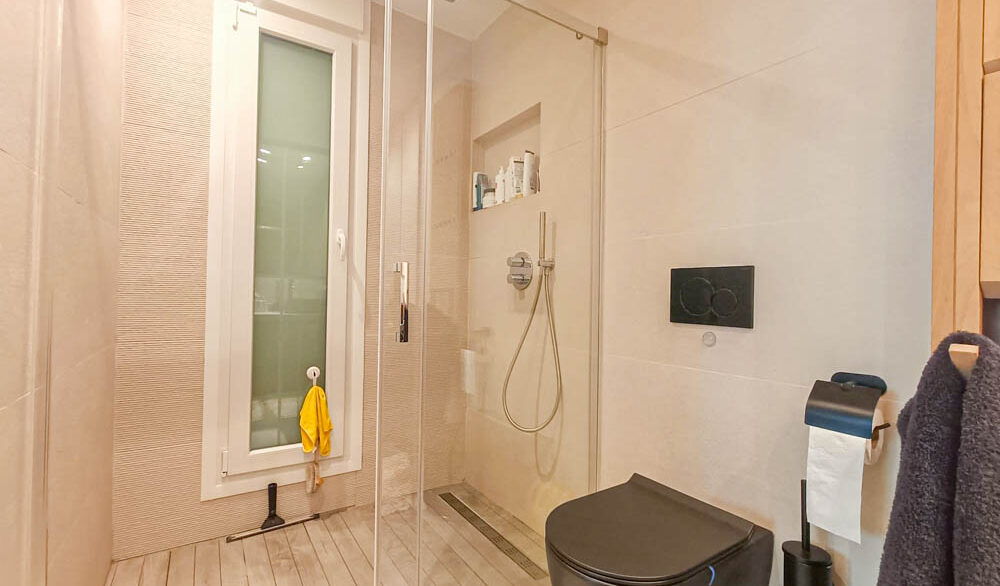 10372_stunning_modern_villa_on_la_finca_150425142828_bed_2_bath_2b