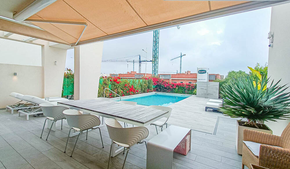 10372_stunning_modern_villa_on_la_finca_150425142939_pool_2