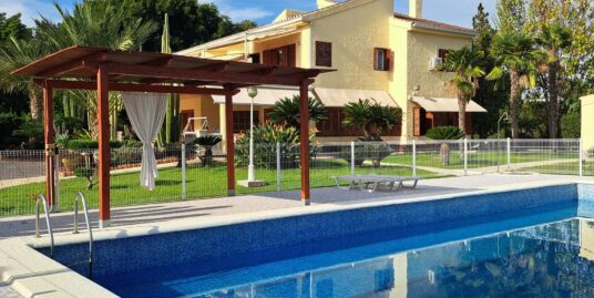 7 Bed, 4 Bath, Villa in ELCHE