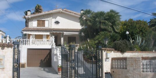 5 Bed, 3 Bath, Country House in ELCHE