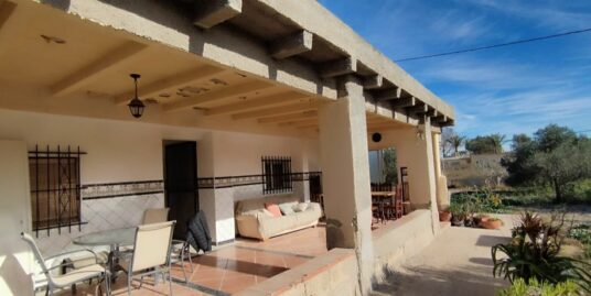 4 Bed, 1 Bath, Country House in ELCHE