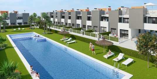 2 Bed, 2 Bath, Bungalow in Torrevieja
